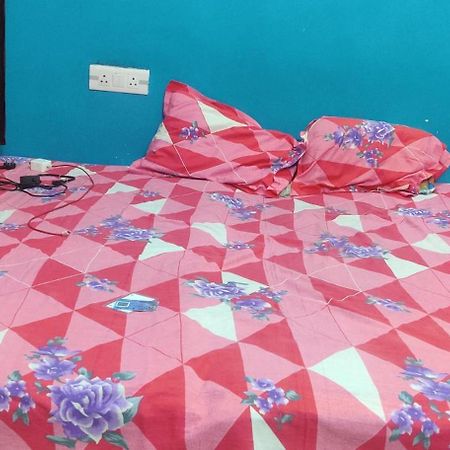 Mahewa Home Stay 2Km From Mahakumbh With 3 Bedroom Prayagraj Exterior foto